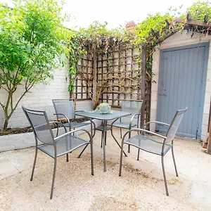 Stylish 3 Bedroom House - Location Nottingham