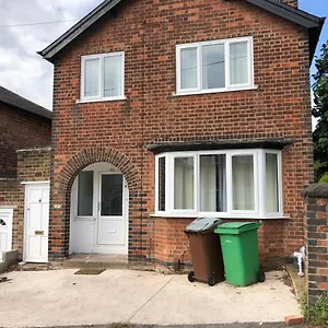 Immaculate 3-bed House In Nottingham